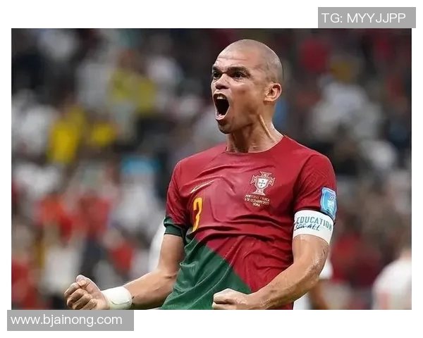 足球球星背后的传奇故事与个人魅力探索